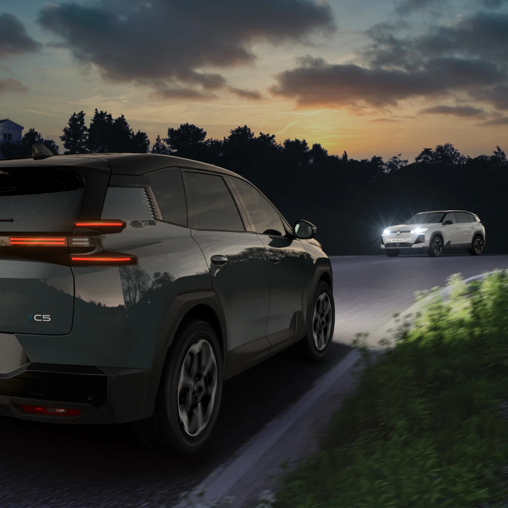 Rear three‑quarter view C5 Aircross with High Beam Assist helping night visibility, safety, technology for a confident drive