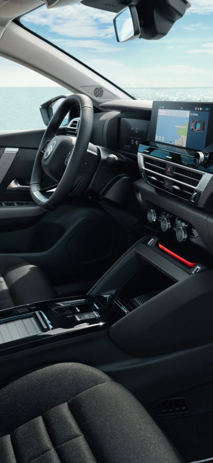 Front interior view C4 highlighting high‑stance driving, connectivity, comfort and visibility for a premium modern experience