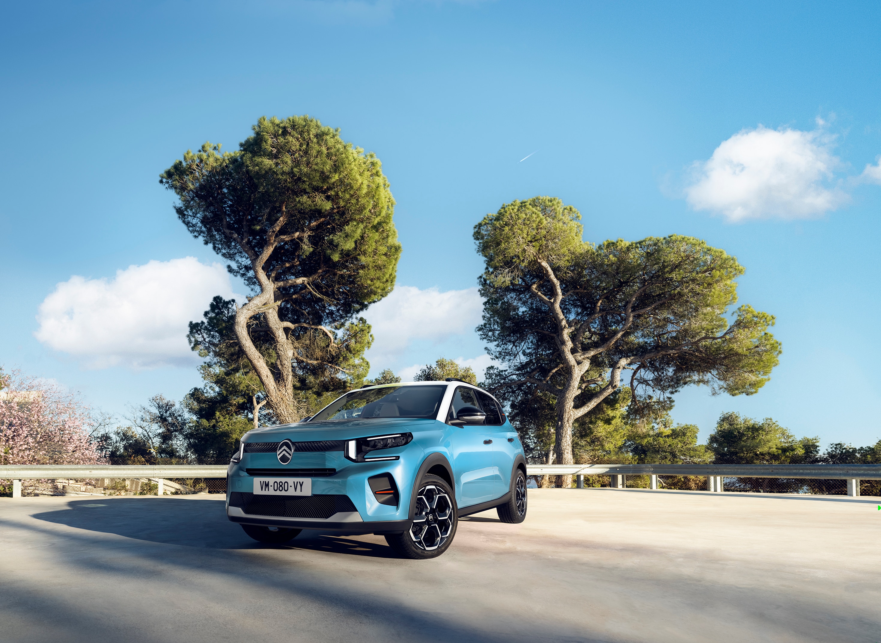 Front three-quarter view of Citroën C3 SUV highlighting modern styling for confident, affordable everyday mobility.